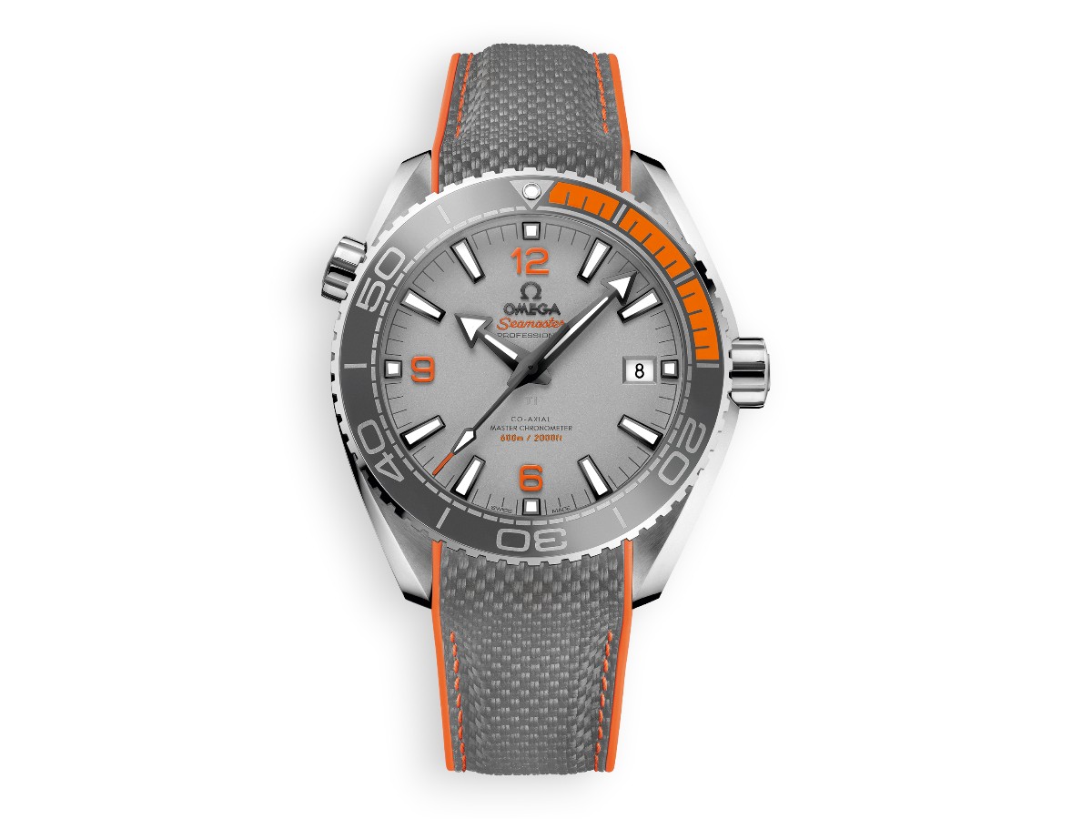 omega planet ocean 600m 43.5 mm titanium 3rd generation ref.215.92.44.21.99.001 main face